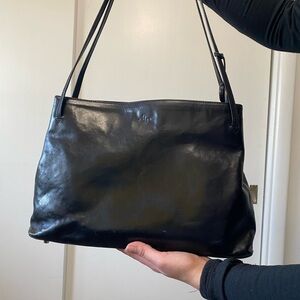 Elegant Black Leather Shoulder Bag